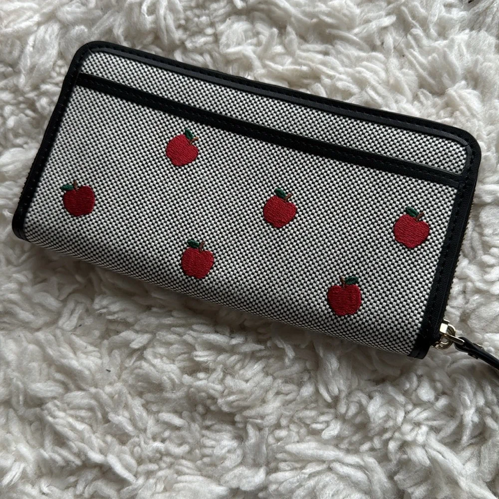 🆕 Kate‎ Spade Wallet